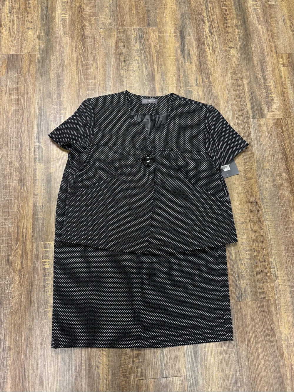 Classic Black Pindot Pencil Skirt Suit- Women's Professional - Picture 6 of 16
